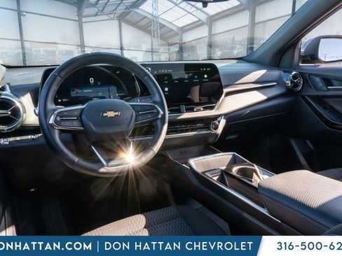 Used 2025 Chevrolet Equinox LT image 21