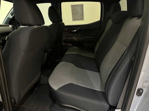 Certified 2020 Toyota Tacoma TRD Off-Road image 22