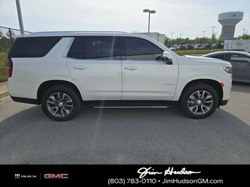 Used 2024 Chevrolet Tahoe LT w/ LT Signature Package RWD image 3