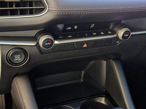 Used 2025 MAZDA MAZDA3 s image 13