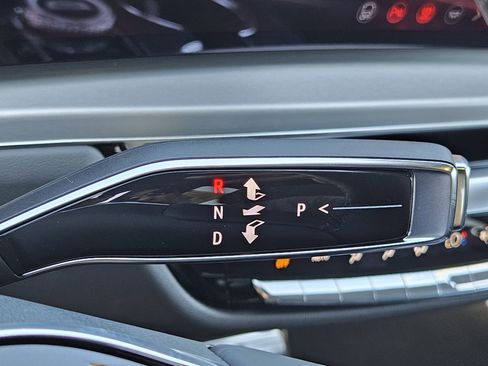 New 2026 Cadillac Lyriq V AWD/4WD image 31