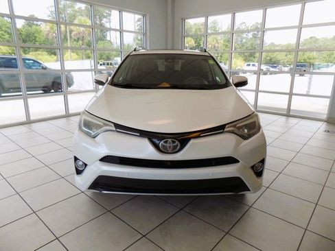 Used 2017 Toyota RAV4 Platinum FWD image 2