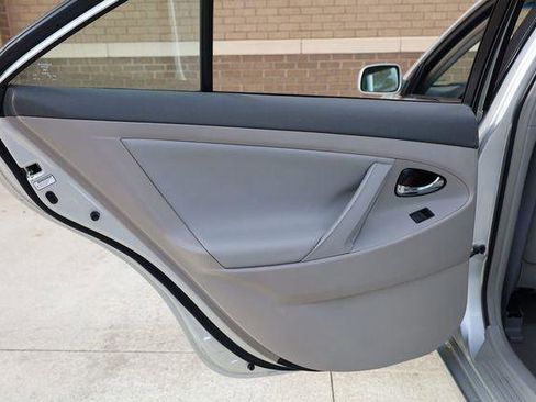 Used 2009 Toyota Camry Hybrid image 14