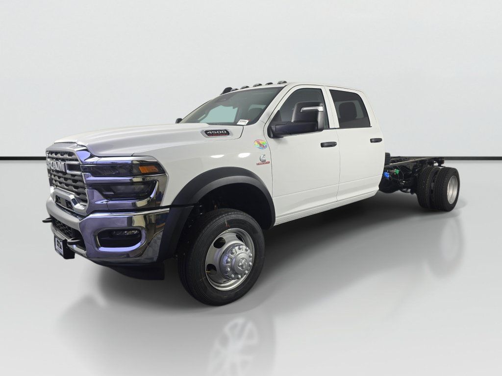 New 2026 RAM 4500 Tradesman w/ Chrome Appearance Group AWD/4WD image 8
