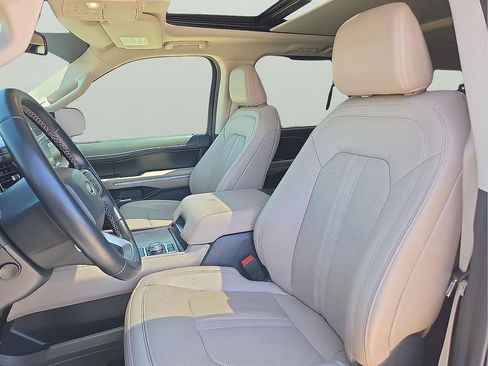 Used 2023 Ford Expedition Max Limited AWD/4WD image 15
