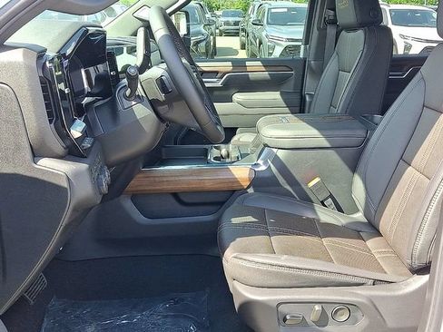 New 2026 Chevrolet Silverado 2500 High Country w/ Technology Package AWD/4WD image 6