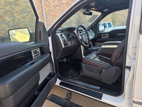 Used 2011 Ford F150 Platinum image 22