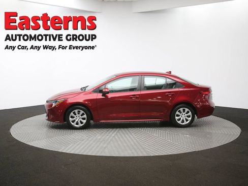 Used 2022 Toyota Corolla LE image 55