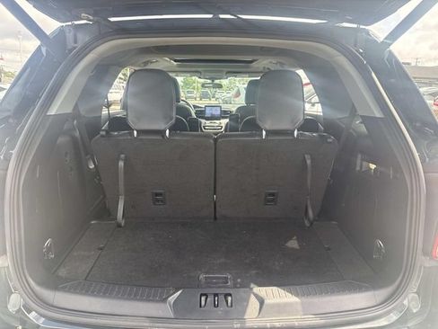Certified 2023 Ford Explorer XLT w/ Equipment Group 202A AWD/4WD image 7