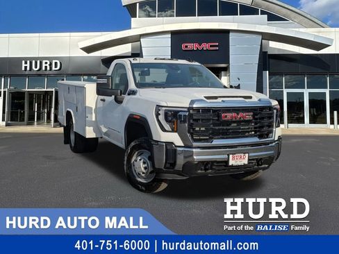 New 2025 GMC Sierra 3500 Pro w/ Convenience Package image 1
