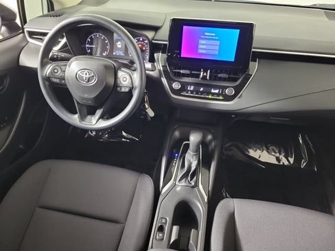 Used 2025 Toyota Corolla LE FWD image 15
