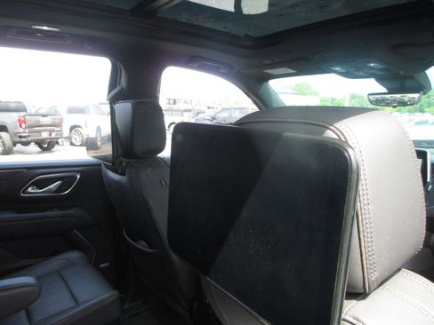 Used 2024 Chevrolet Tahoe High Country w/ Advanced Technology Package AWD/4WD image 16