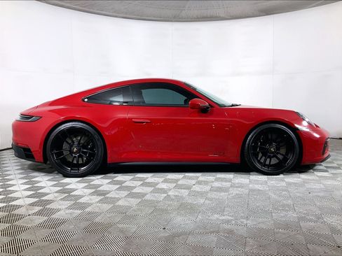 Certified 2024 Porsche 911 Carrera GTS RWD image 8