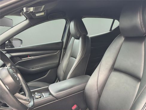 Used 2021 MAZDA MAZDA3 s image 29