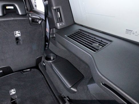 Certified 2025 Volvo XC90 B6 Plus w/ Protection Package Premier image 37