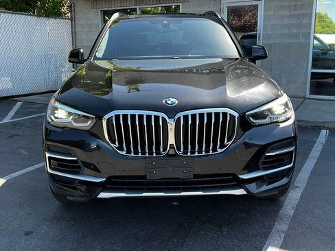 Used 2022 BMW X5 xDrive40i w/ Premium Package AWD/4WD image 2