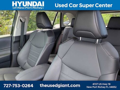 Used 2023 Toyota RAV4 XLE Premium FWD image 3