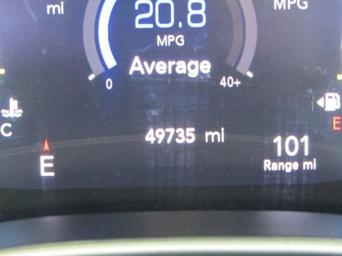 Used 2021 Chrysler Pacifica Touring-L FWD image 28