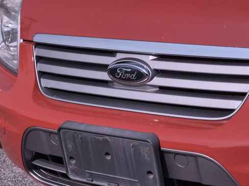 Used 2011 Ford Transit Connect XLT Premium FWD image 12