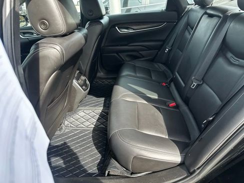 Used 2018 Cadillac XTS Luxury image 7