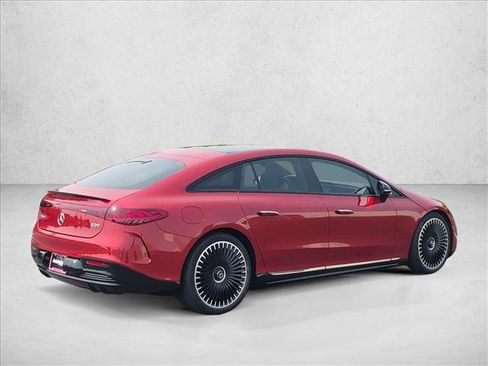 Used 2022 Mercedes-Benz EQS AMG 4MATIC image 5