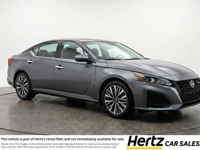 Used 2025 Nissan Altima 2.5 SV