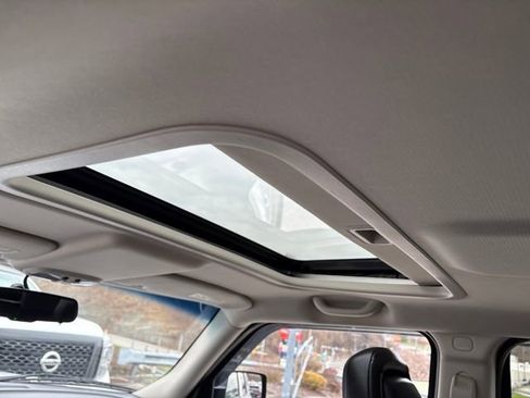 Used 2015 Jeep Patriot High Altitude image 12