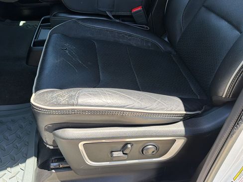 Used 2023 RAM 1500 Laramie AWD/4WD image 15