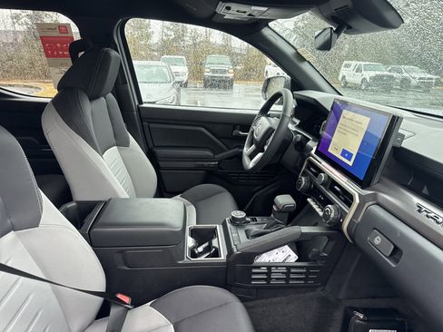 New 2026 Toyota Tacoma TRD Off-Road image 32