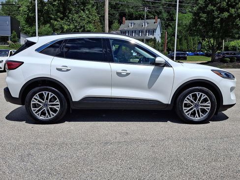 Used 2021 Ford Escape SEL w/ Technology Package AWD/4WD image 18