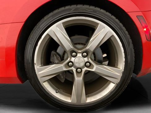 Used 2018 Chevrolet Camaro SS image 21