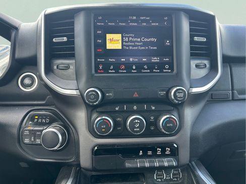 Used 2020 RAM 1500 Big Horn AWD/4WD image 16