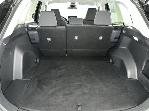 Used 2025 Toyota RAV4 XLE FWD image 27