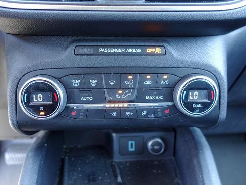 Used 2020 Ford Escape Titanium AWD/4WD image 20
