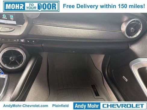 Used 2018 Chevrolet Camaro SS image 31