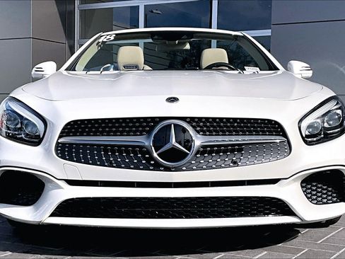Used 2018 Mercedes-Benz SL 450 image 2