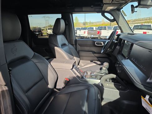 New 2026 Ford Bronco Badlands AWD/4WD image 19