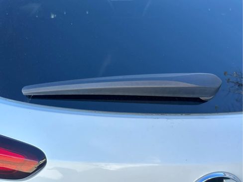 Used 2021 Buick Encore GX Select image 18