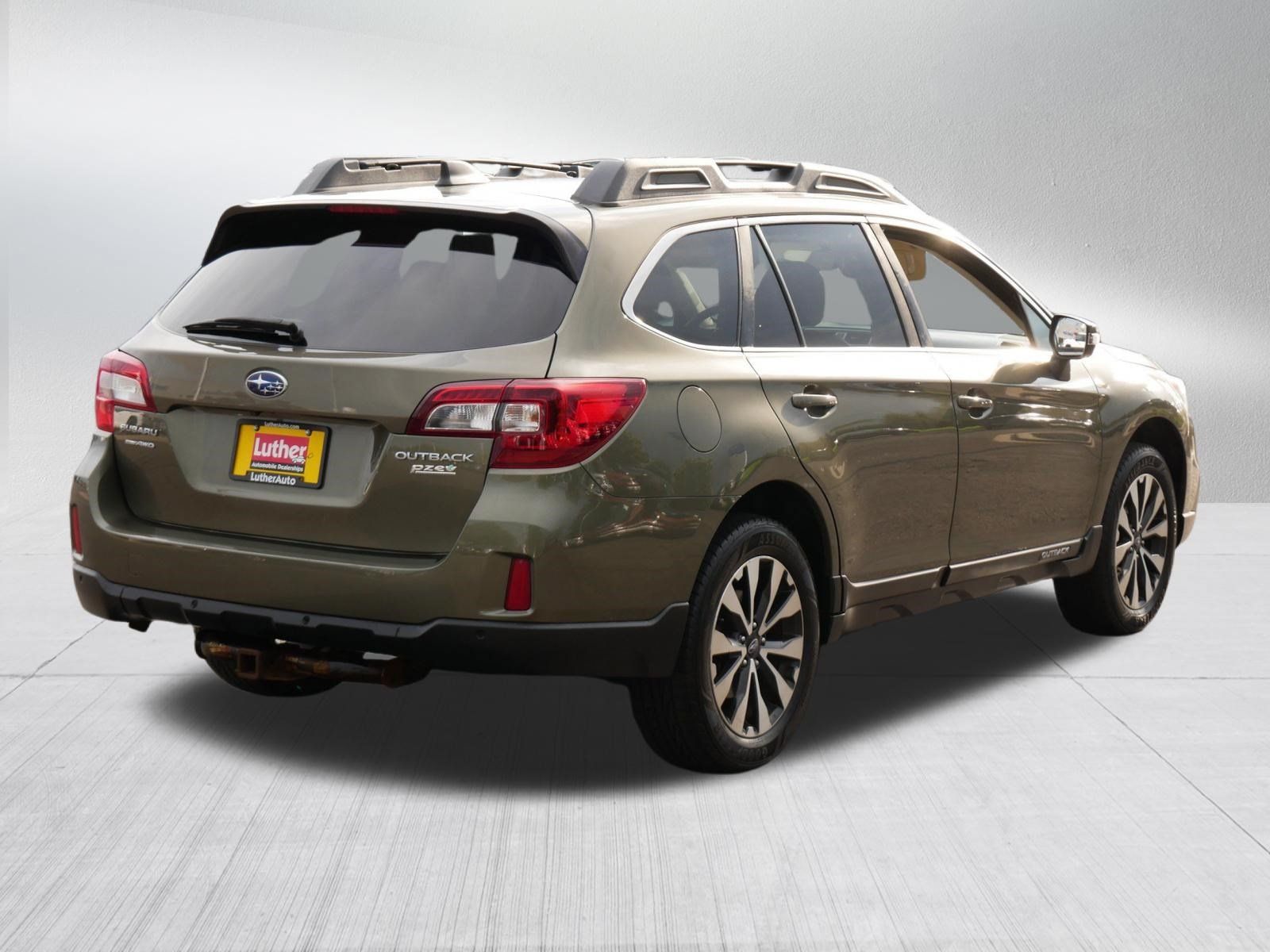 Used 2017 Subaru Outback 2.5i Limited AWD/4WD image 6