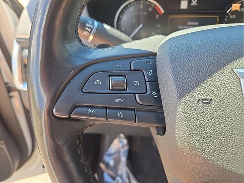 Used 2019 Cadillac XT4 Premium Luxury AWD/4WD image 22