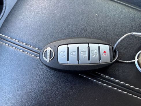 Used 2025 Nissan Altima 2.5 SV FWD image 21