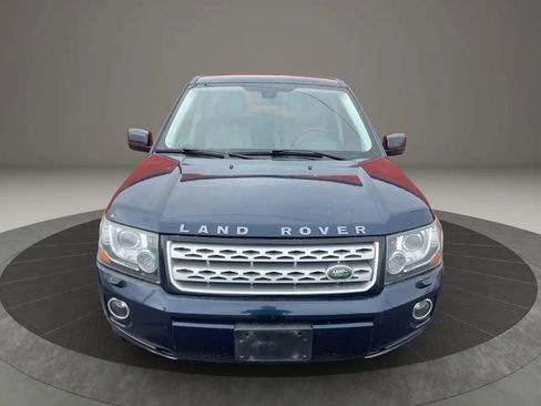 Used 2013 Land Rover LR2 HSE image 2