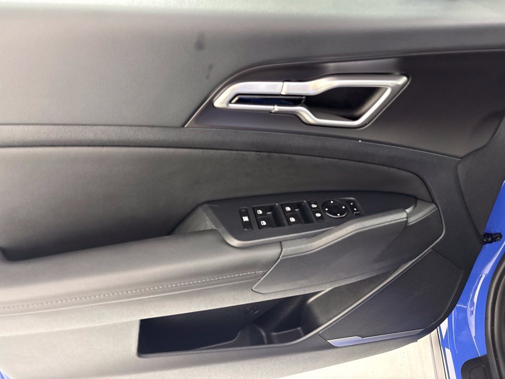 New 2026 Kia Sportage EX FWD image 23