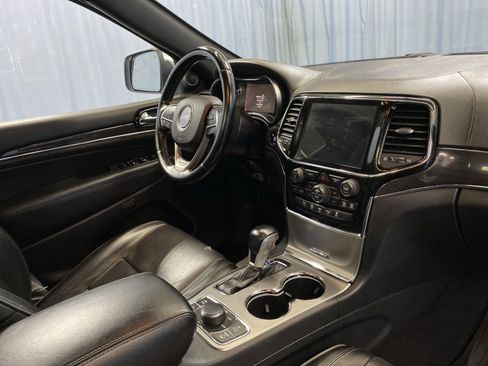 Certified 2020 Jeep Grand Cherokee Overland image 42