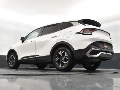 Used 2024 Kia Sportage LX image 12