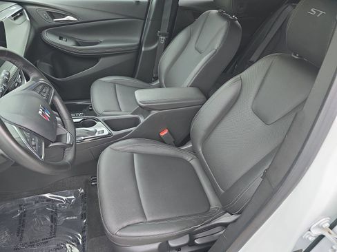 Used 2024 Buick Encore GX Sport Touring image 20