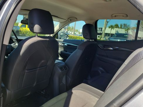 Used 2022 Buick Envision Preferred image 14