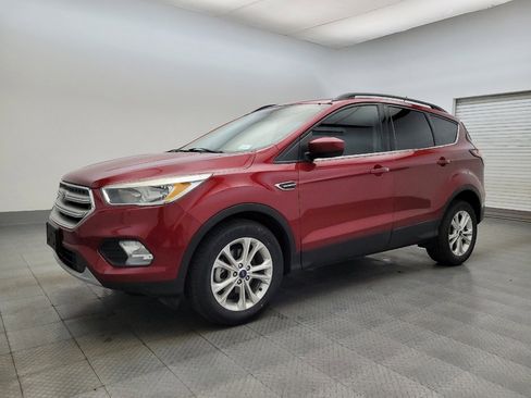 Used 2018 Ford Escape SE w/ SE Sync 3 Package image 2