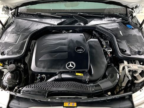 Used 2021 Mercedes-Benz C 300 Sedan image 27
