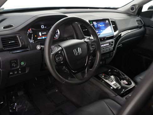 Used 2016 Honda Pilot Touring image 26